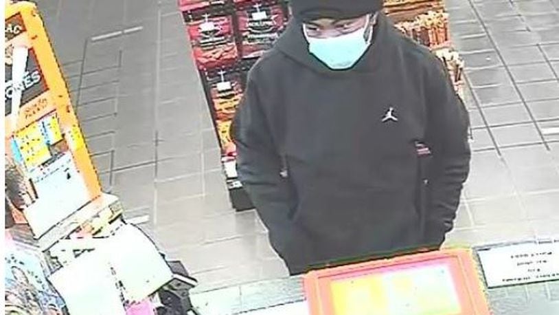 This is a surveillance photo of a robbery that occurred Dec. 12 at the Shell Gas Station, 6651 N. Ohio 123, in Franklin. Police arrested Da'Sean McCleskey, 21, at his Englewood apartment on Friday, Jan. 21. He was indicted by a Warren County grand jury on seven counts of aggravated robbery with seven firearms specifications. CONTRIBUTED/FRANKLIN DIVISION OF POLICE